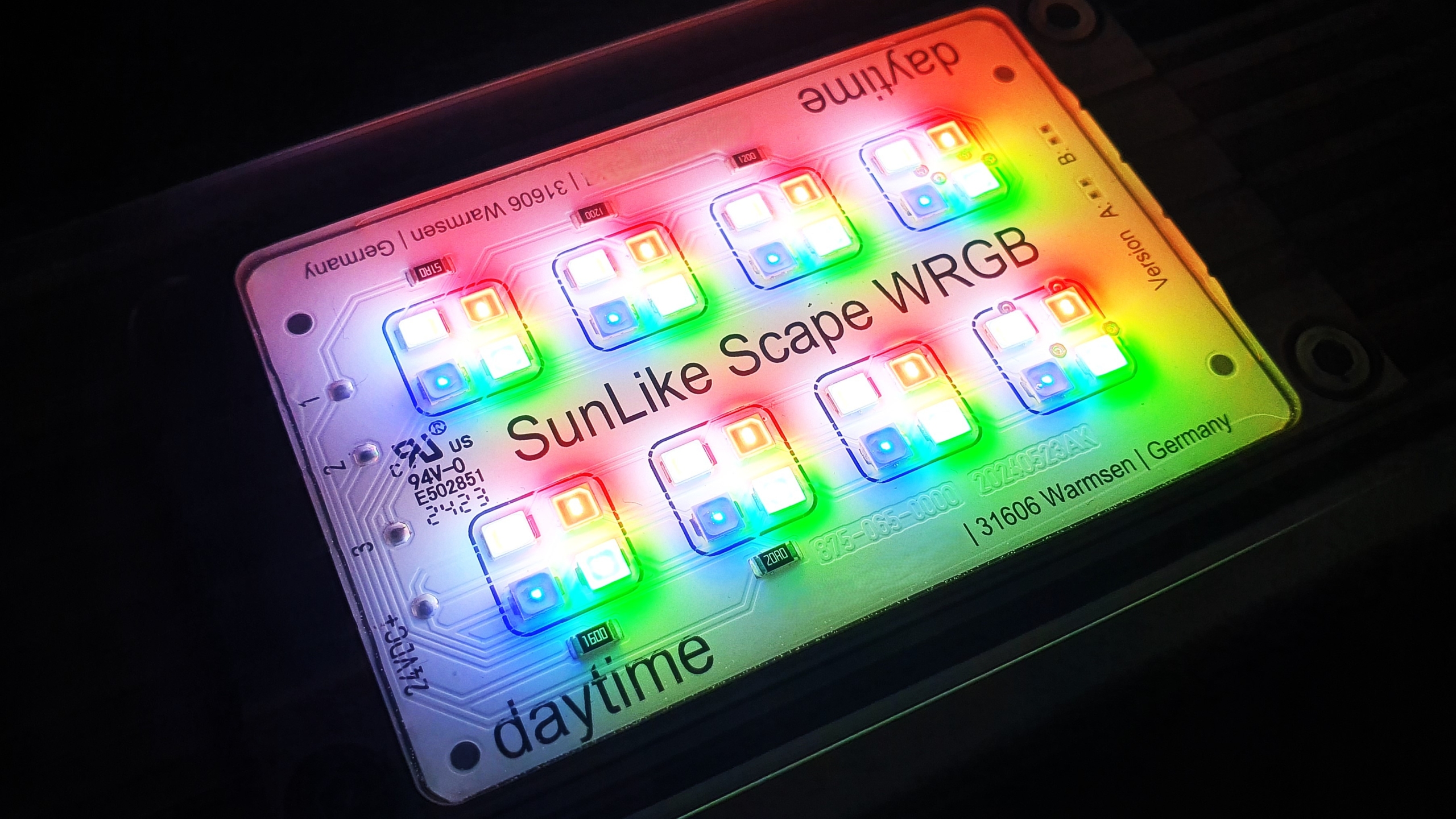 PRO-Modul SunLike-Scape WRGB 5.000 – 6.000 K + Green + Blue + Red PRO-Modul SunLike-Scape WRGB 5.000 – 6.000 K + Green + Blue + Red